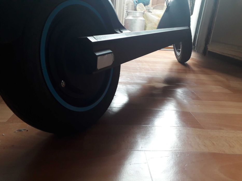 Neoline T24 электросамокат Срочно торг