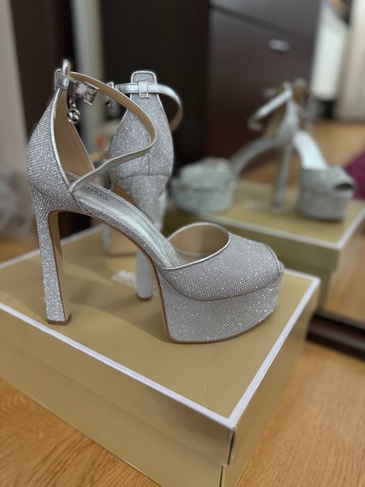 Официални сандали на платформа MICHAEL KORS