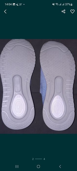 Продам кроссовки новые