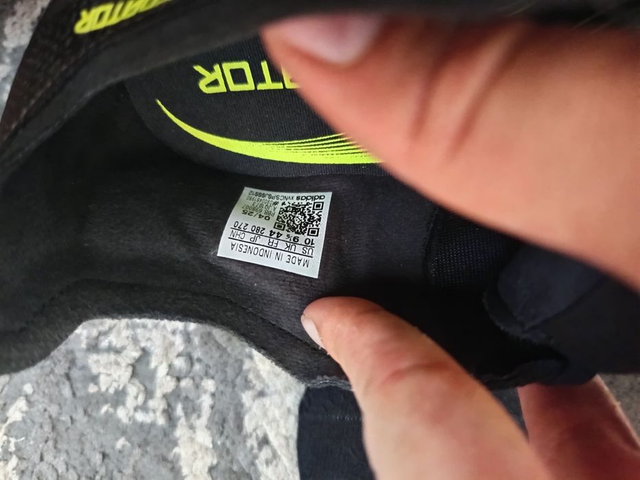 Ghete de fotbal pentru sintetic Adidas Predator