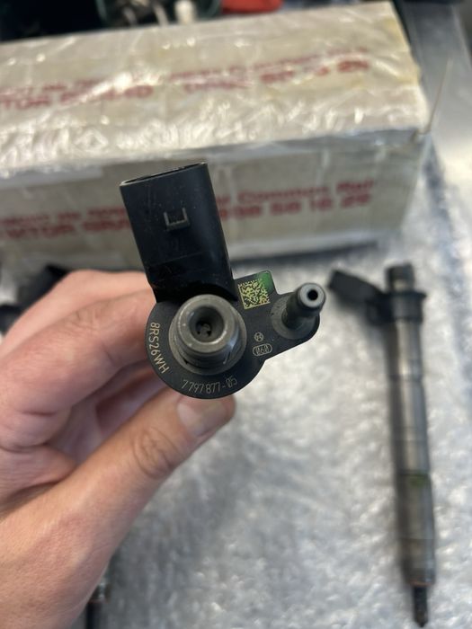 Продавам дюзи за BMW