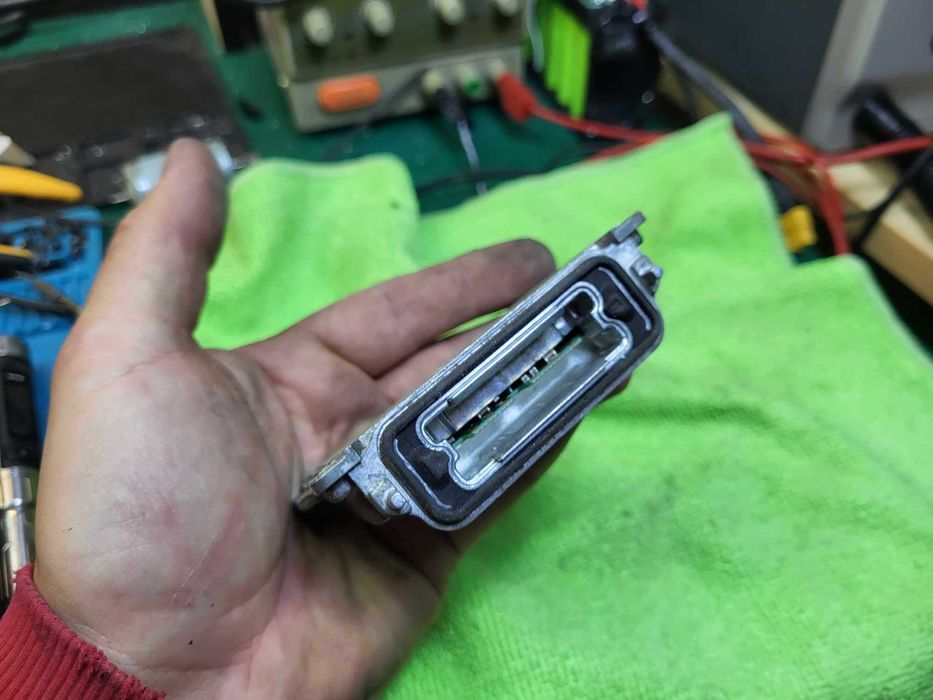 Оригинален Valeo ксенон баласт за фарове на Audi Q7 xenon ауди balast