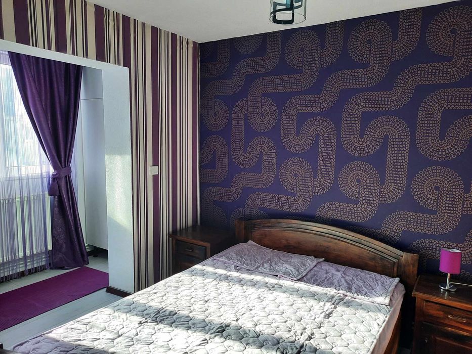 Inchiriez apartament 4 camere zona centrala