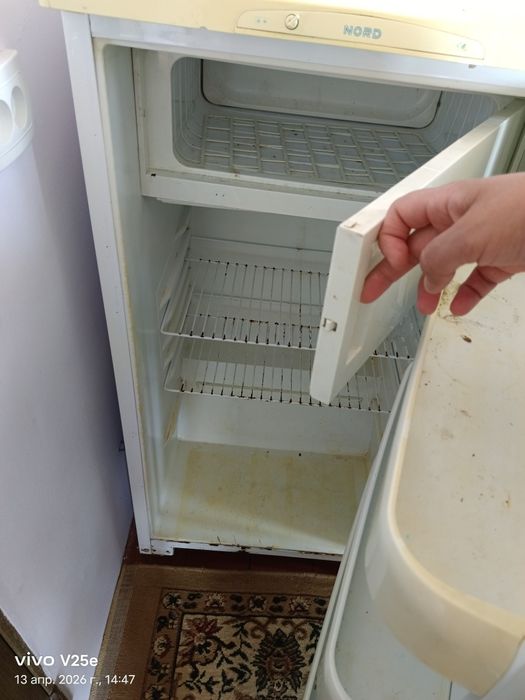 Холодилник на запчасти