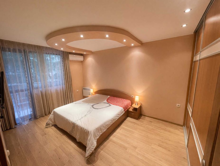 Продавам тристаен апартамент в кв. Лазур, гр. Бургас - снимка 17