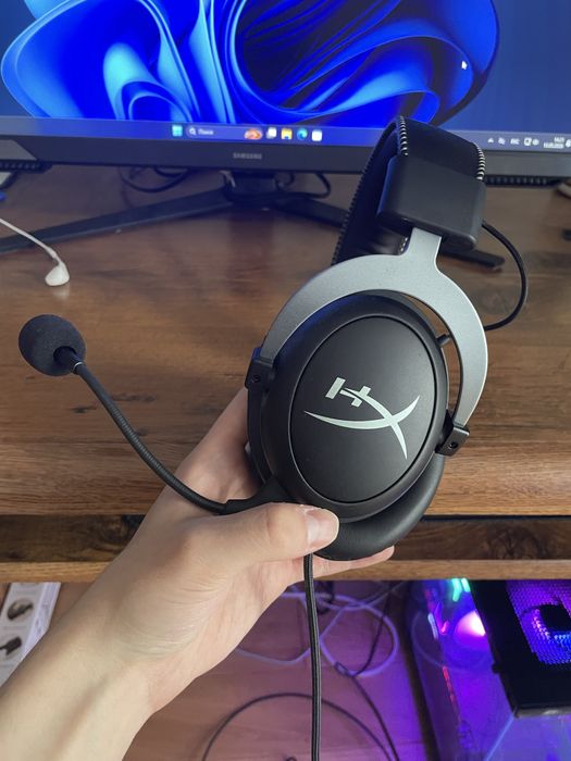 Продам наушники HyperX Cloud 2