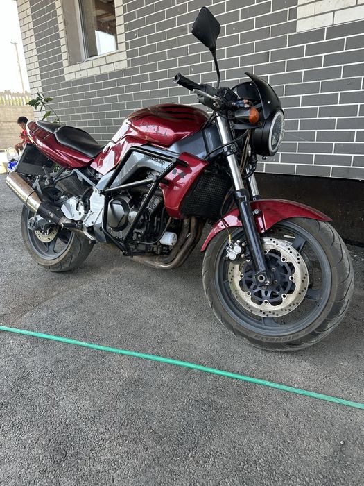 Kawasakii cbr 400