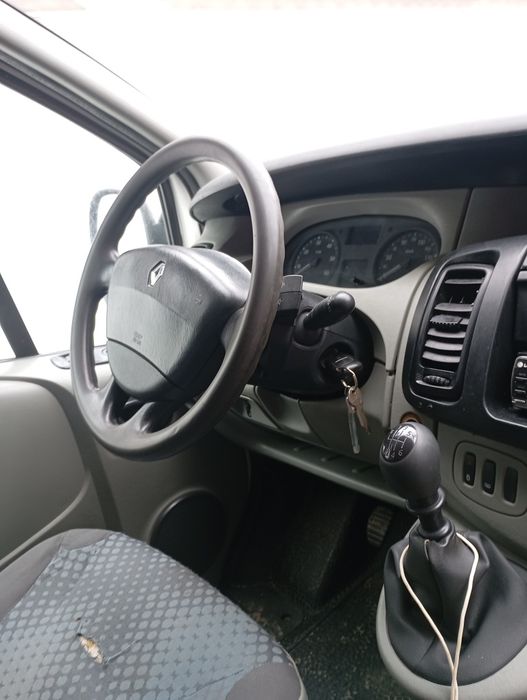 Renault trafic 5locuri