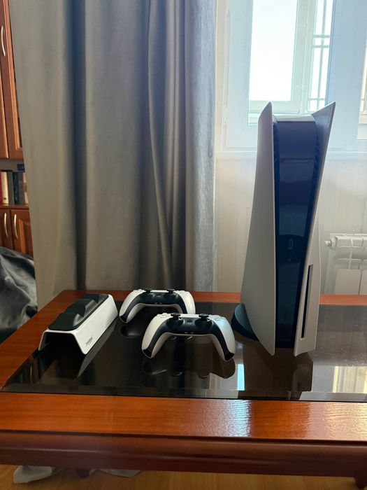 PlayStation 5 с дисководом