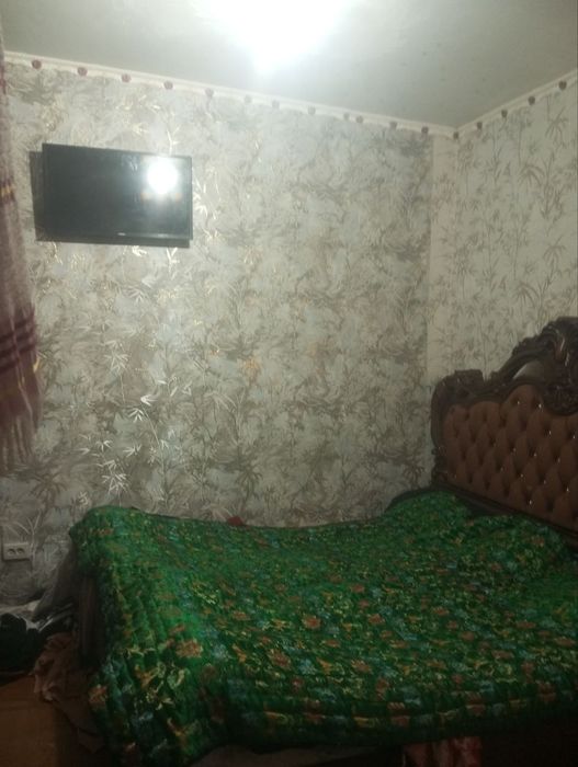 Uchastka sotiladi. Manzil Risoviy bozor. Juda qulay joyda joylashgan.