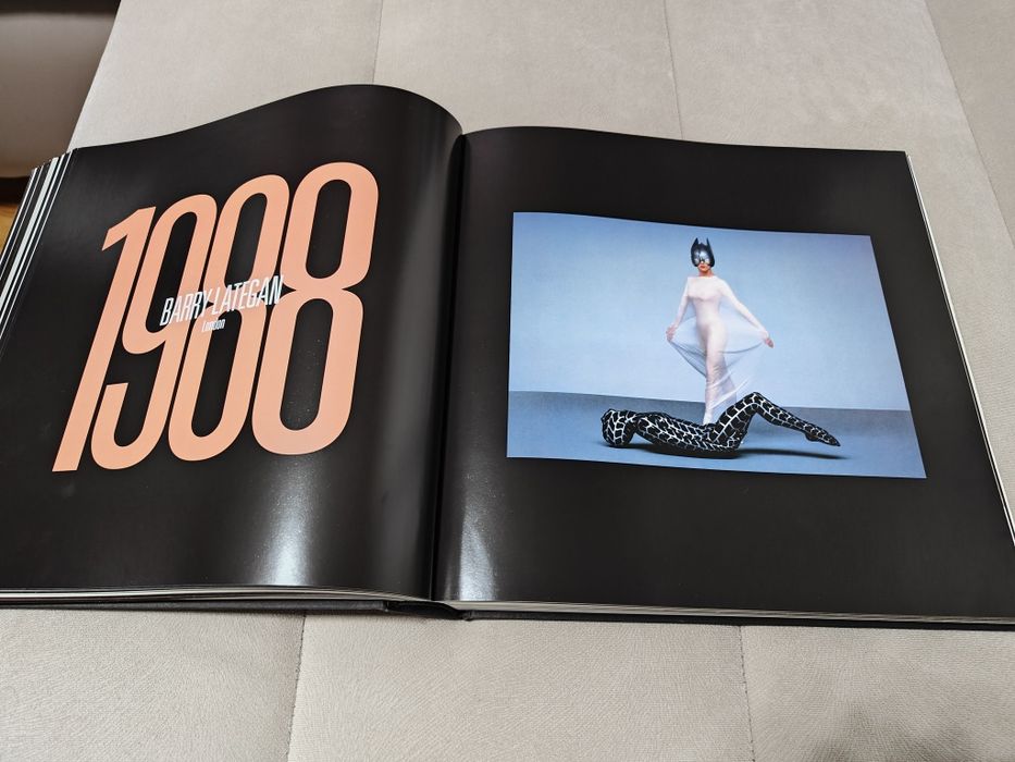 Pirelli calendar, 50 years and more. Editie limitată!