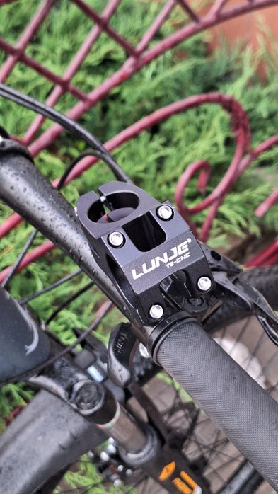 Продам вынос  руля  новый !  , и руль