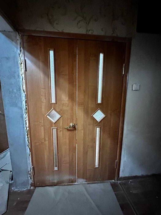 Продам межкомнатные двери