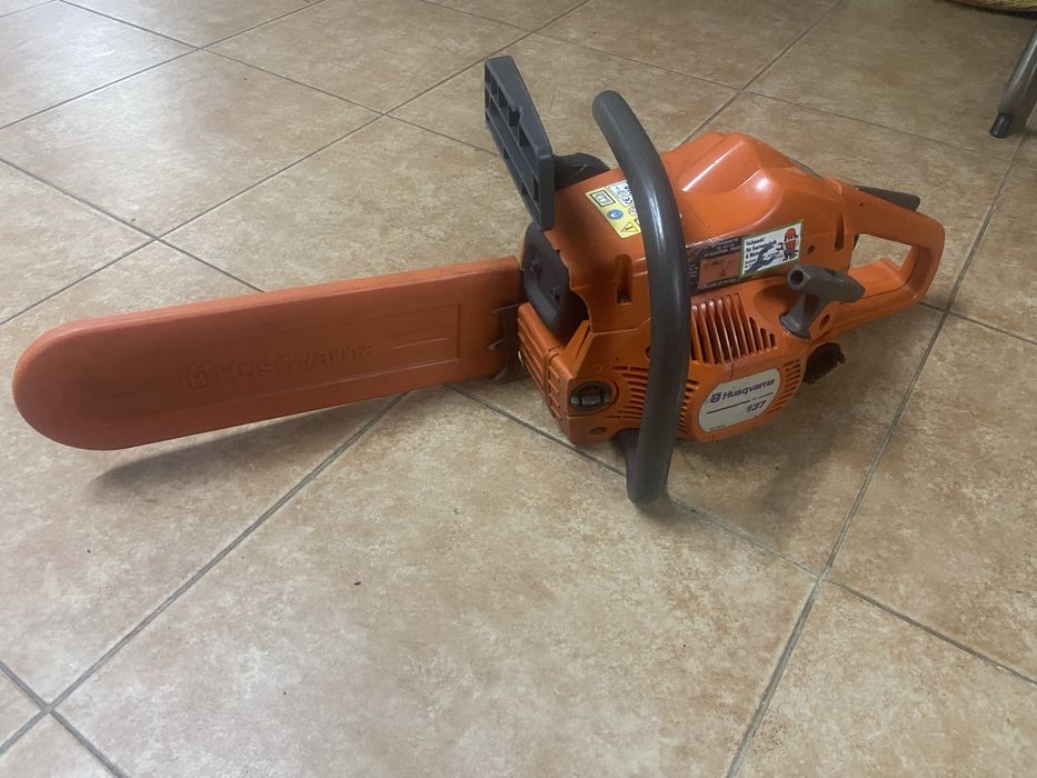 Drujba Husqvarna 137