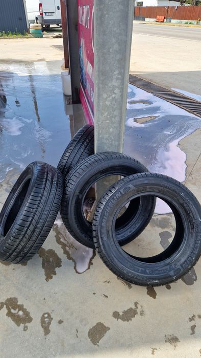 Vând anvelope Michelin