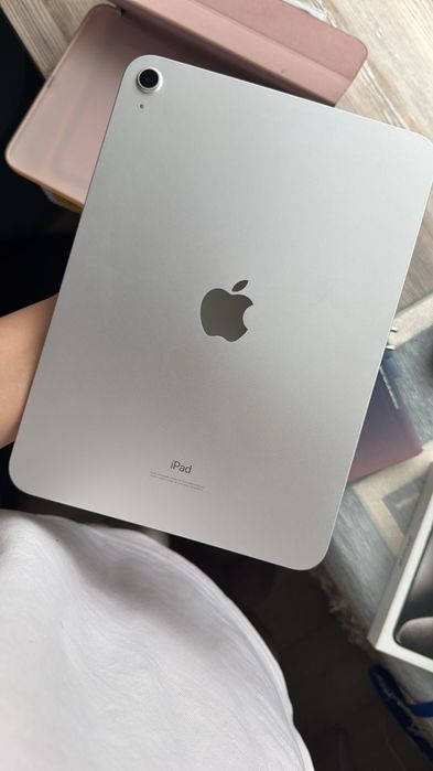 Продам iPad 10 64гб звоните