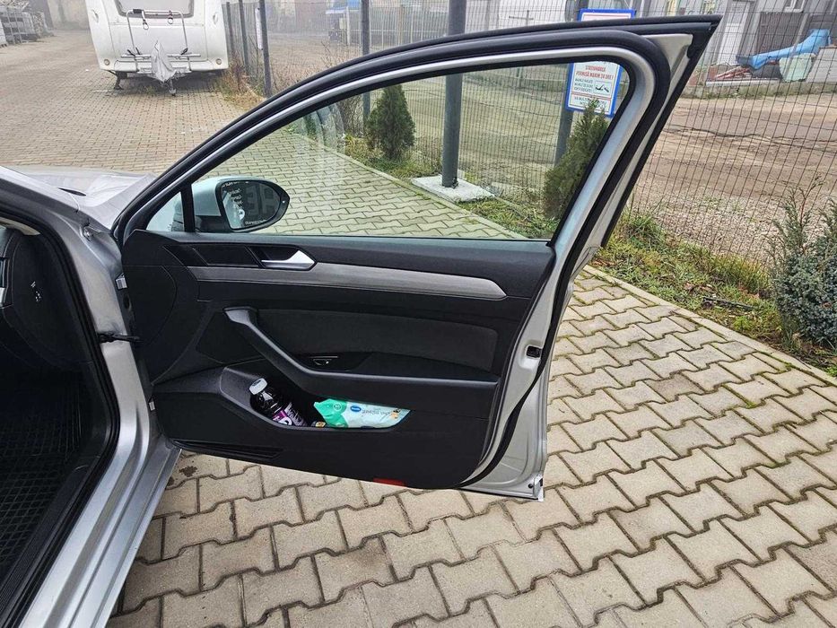 VW Passat B8 Variant 1.6 TDI Bluemotion | Consum Foarte Mic | Întreținută