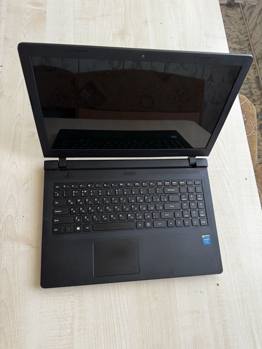 Ноутбук Lenovo сотилади