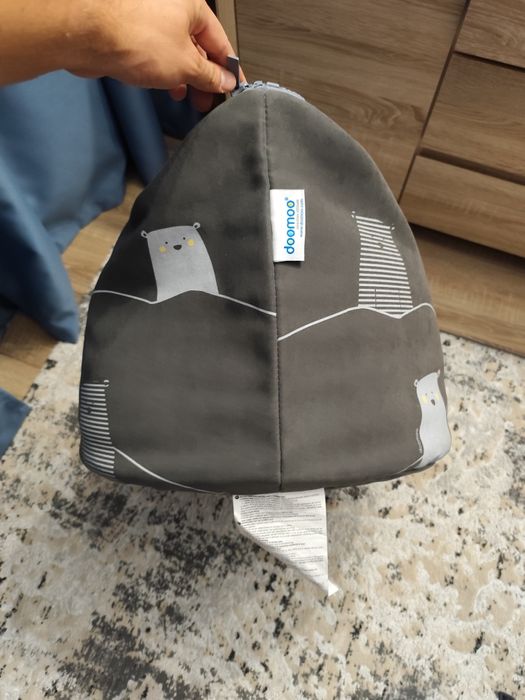 Doomoo Адаптираща се възглавница тип барбарон (30кг.)