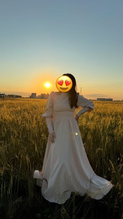 Платье в пол, бежевое