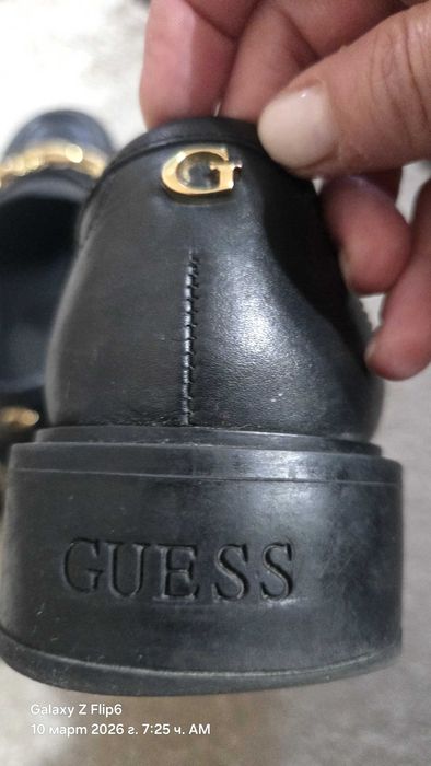 Лоуфъри Guess естествена кожа