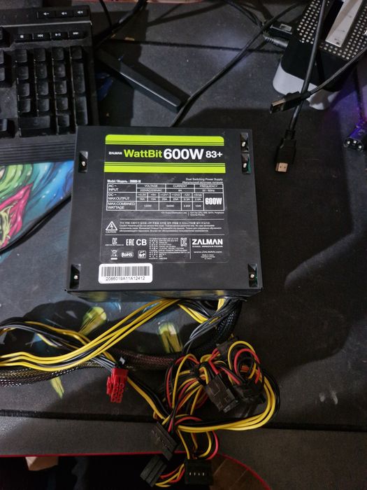 600w блок питания продам