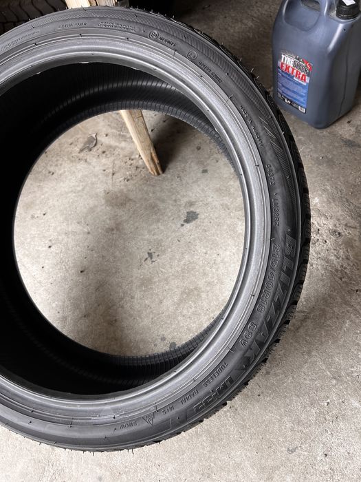 4 anvelope iarna ca NOI 215/40/18 , Bridgestone , 7.5-7.9 mm