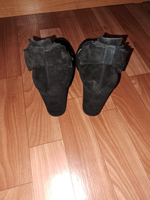 Туфли замшевые...