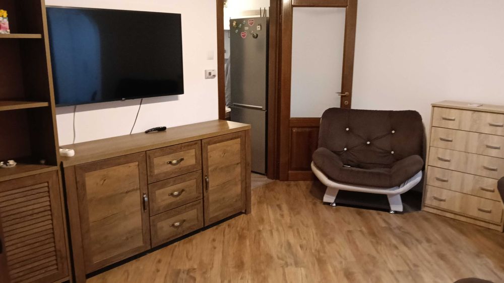 Apartament de închiriat