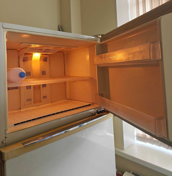 Холодильник Daewoo FR-430