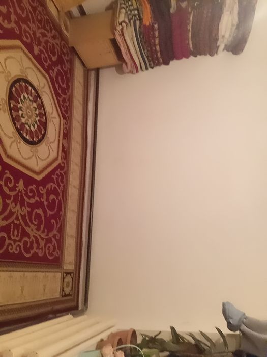 Arzonga ijaraga uyga qoyamiz  Yangi hayot tumani Chortoq mahalasida