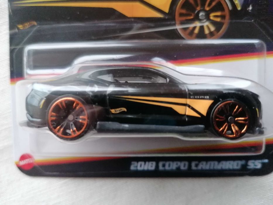 Комплект Hot Wheels Neon speeders