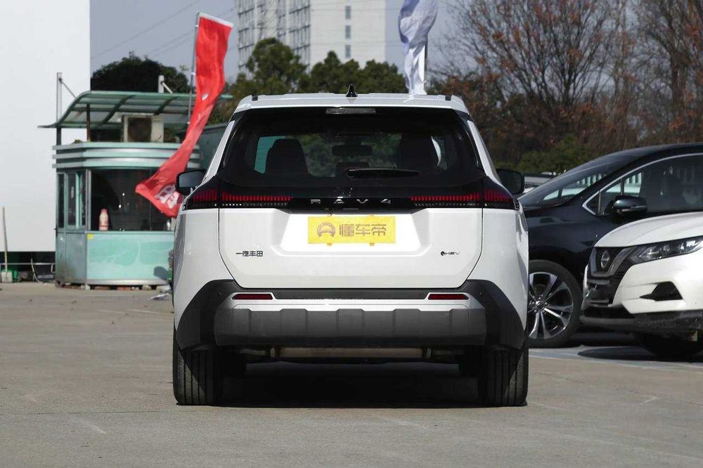 Toyota Rav4 2026 gibrid, luxury edition, Dostavka 20 kun, Yo'lda