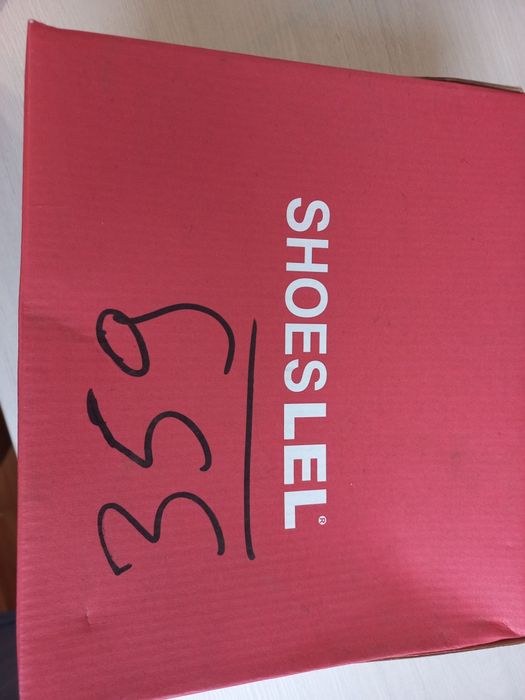 Продам полуботинки детские