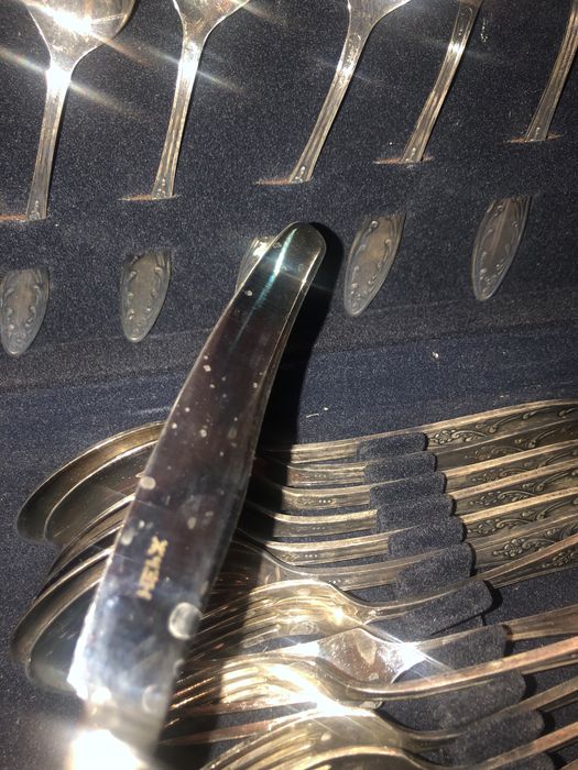 Антикварен комплект за хранене