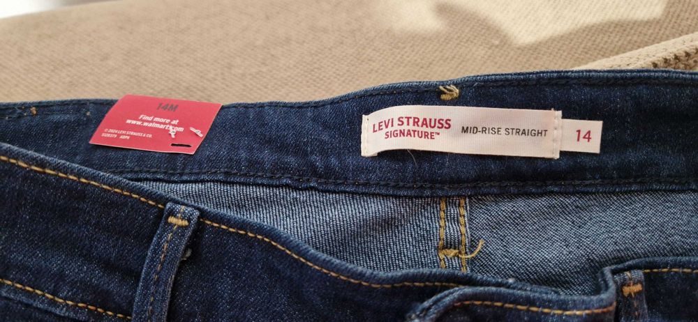 Blugi Levi Strauss de dama