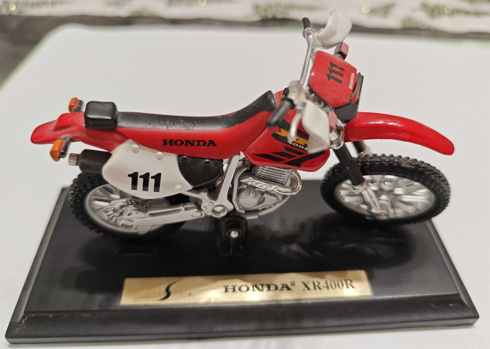 Колекционерска лимитирана серия модел на Ferrari F2002 V10 No. 1