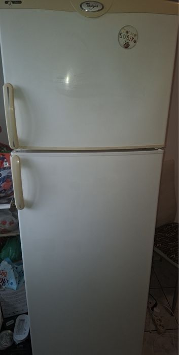 Frigider cu două uși Whirlpool