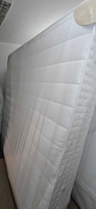 Нов матрак 180×200, височина 33 см