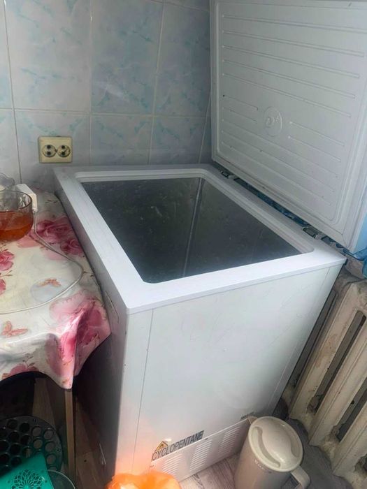 Б/у Морозильник Бирюса 170 KX 145 л белый