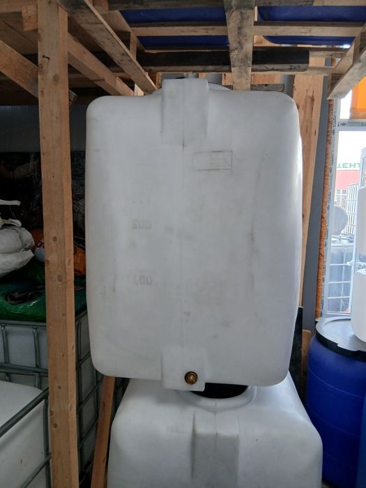 Цистерни 1000л Нови