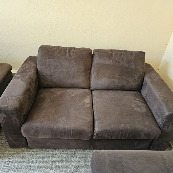 Vand canapea 2 persoane material maro