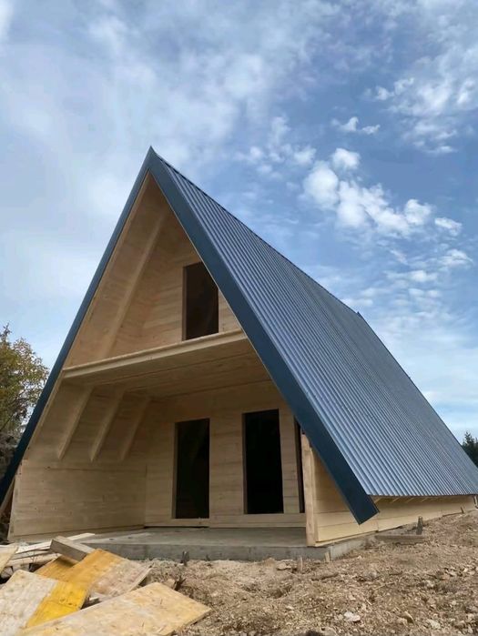 Cabane A Frame construite din structura de lemn