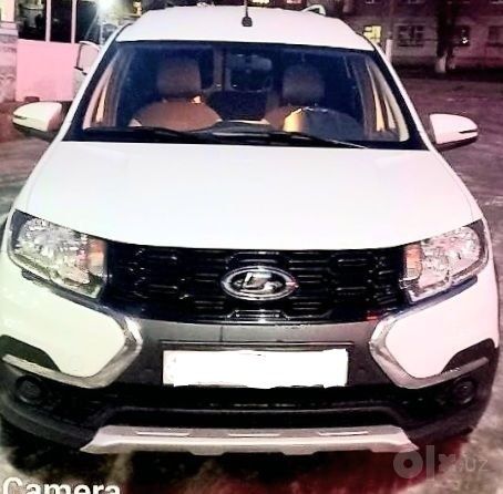 Lada largus cross
