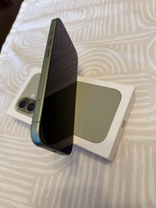 Iphone 17 sage green 256gb
