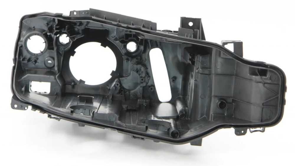 Carcasa farpentru BMW Seria 3 F30, F31 far cu Xenon (2011 - 2015)