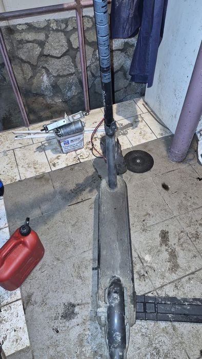 Vând trotinete electrice xiaomi și ninebot