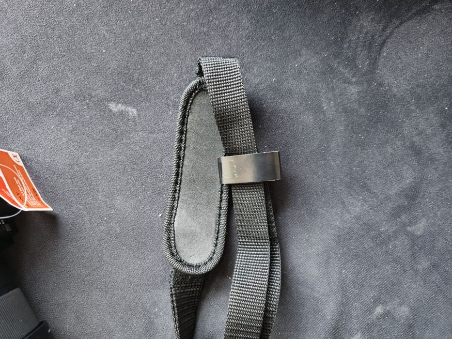 DSLR-A100 Sony с обектив чисто нови