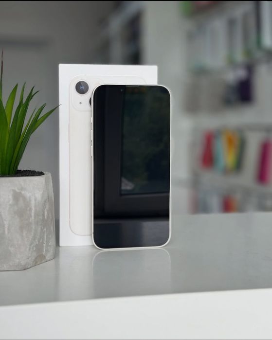 Айфон 13 128гб идеал