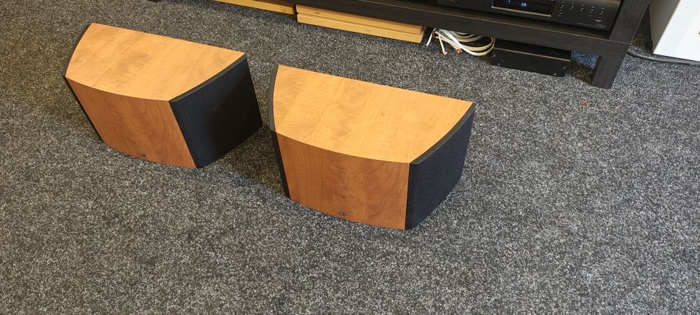 KEF Q2ds / Boxe Surround Dipol /  Tehnologie Uni-Q / Sunet Cinematic 3D